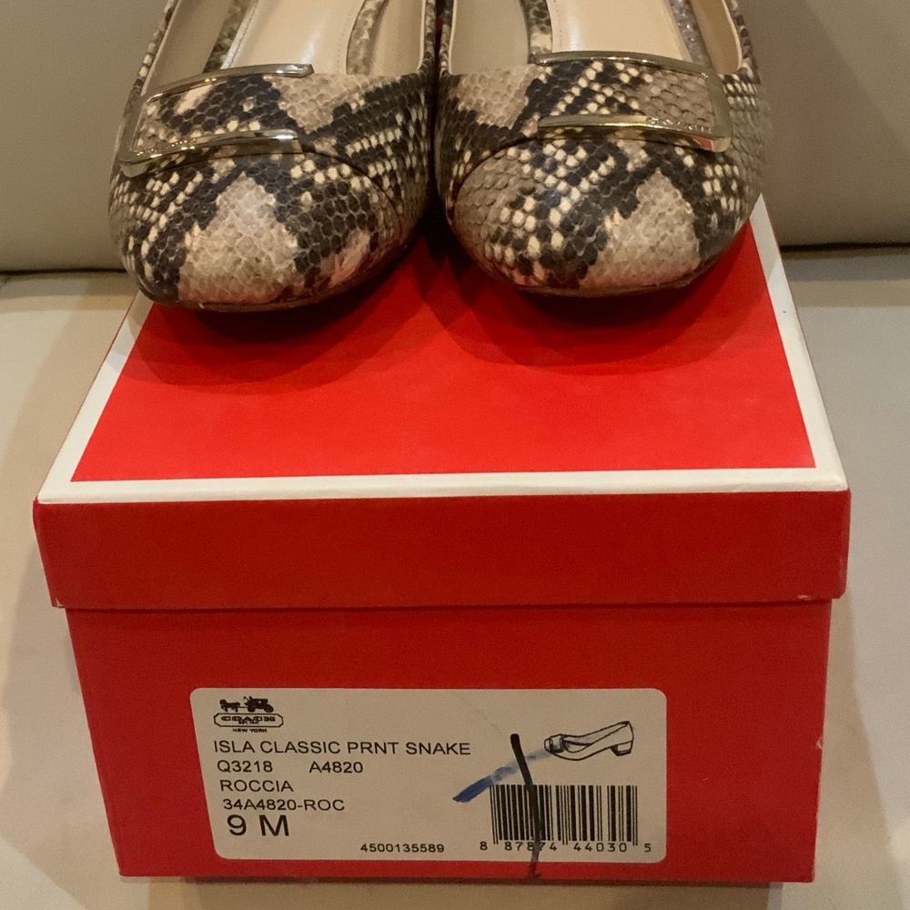 Coach Size 9 Isla Classic Print Snake Shoes